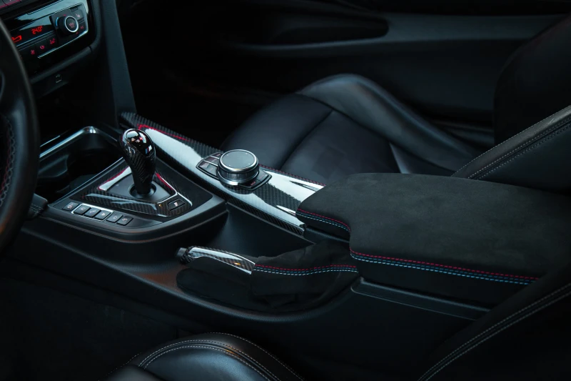 BMW M4 Competition EU, снимка 16 - Автомобили и джипове - 52460665
