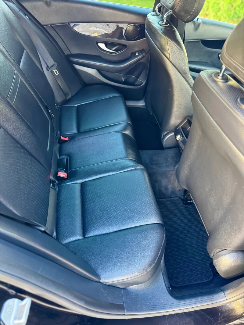 Mercedes-Benz C 220 AMG Line, снимка 16 - Автомобили и джипове - 52552985