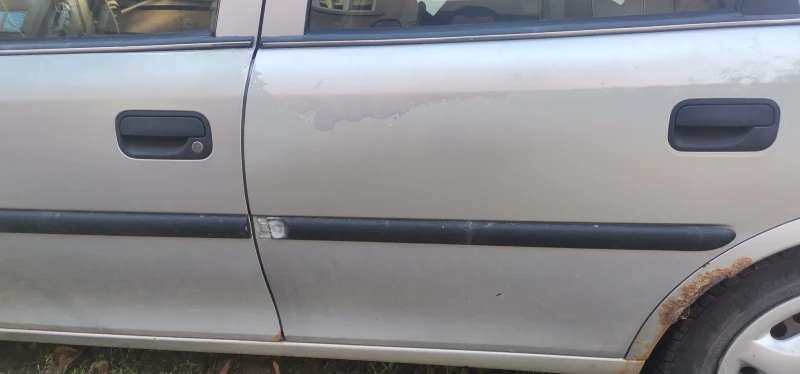 Opel Vectra Комби, снимка 4 - Автомобили и джипове - 52921619