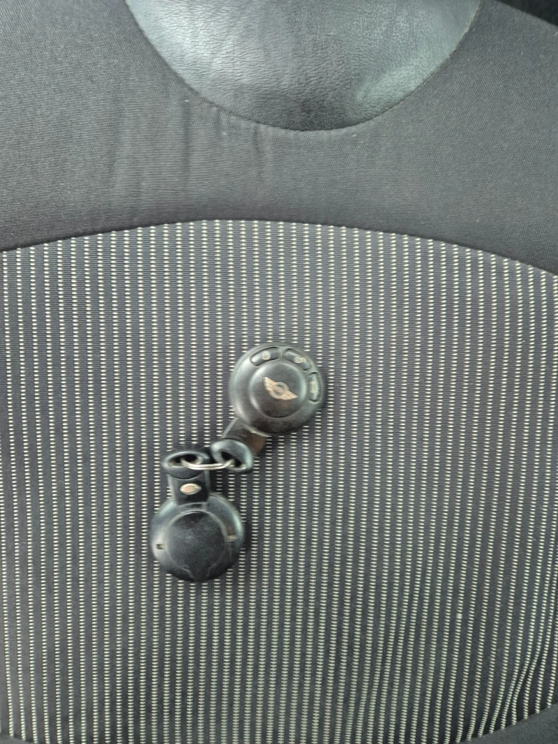 Mini Cooper 1.6i NAVI, снимка 17 - Автомобили и джипове - 52973480