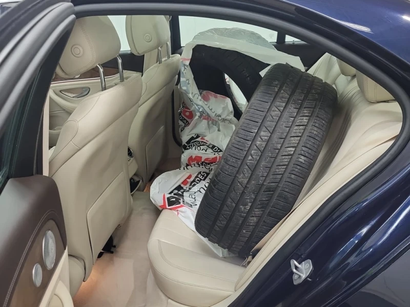 Mercedes-Benz E 400 * CARFAX * BURMESTER * ВТОРИ КОМПЛЕКТ ГУМИ, снимка 3 - Автомобили и джипове - 53228773