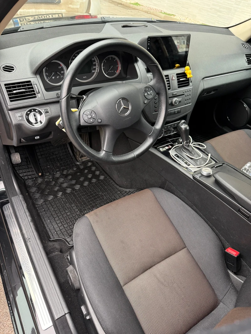 Mercedes-Benz C 220 105000кт, снимка 5 - Автомобили и джипове - 53431531