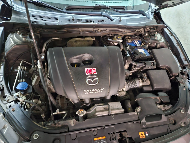 Mazda 3 Гаражна, CarPlay/Android Auto, снимка 11 - Автомобили и джипове - 53479506