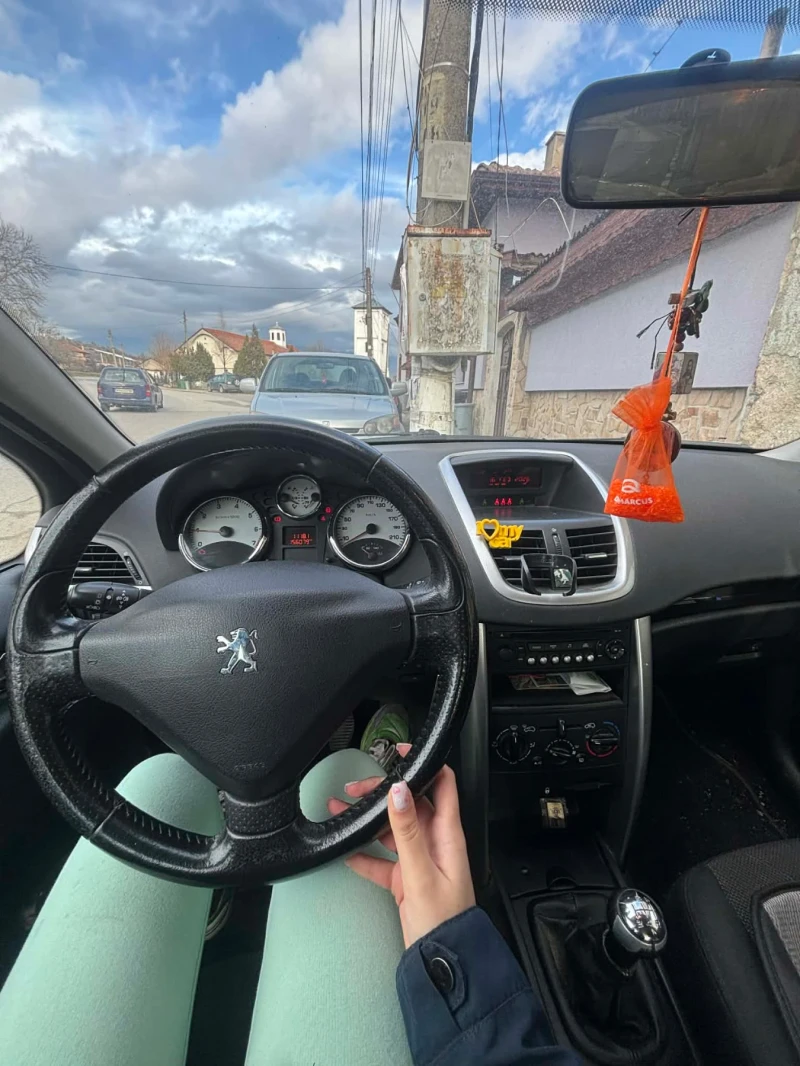 Peugeot 207, снимка 4 - Автомобили и джипове - 53598628