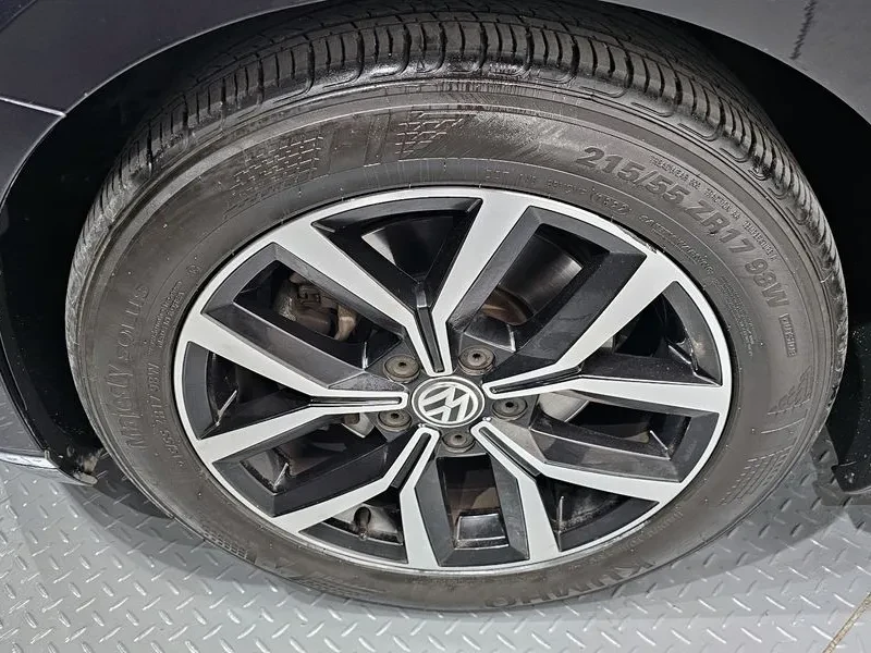 VW Passat 2.0 TDI, снимка 5 - Автомобили и джипове - 54299830