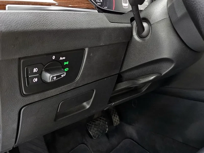 VW Passat 2.0 TDI, снимка 16 - Автомобили и джипове - 54299830