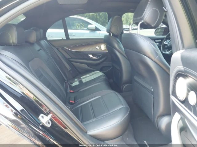 Mercedes-Benz E 43 AMG * 4MATIC* КОЖА* ПОДГРЕВ* ПАНОРАМА* ОБДУХВАНЕ* * HE, снимка 8 - Автомобили и джипове - 54967869