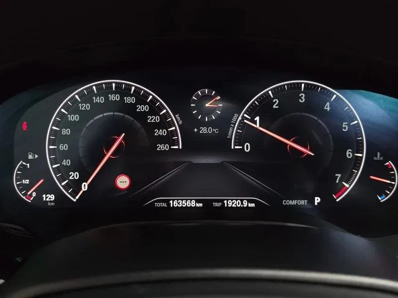 BMW 530 I LUXURY PLUS, снимка 8 - Автомобили и джипове - 55278103