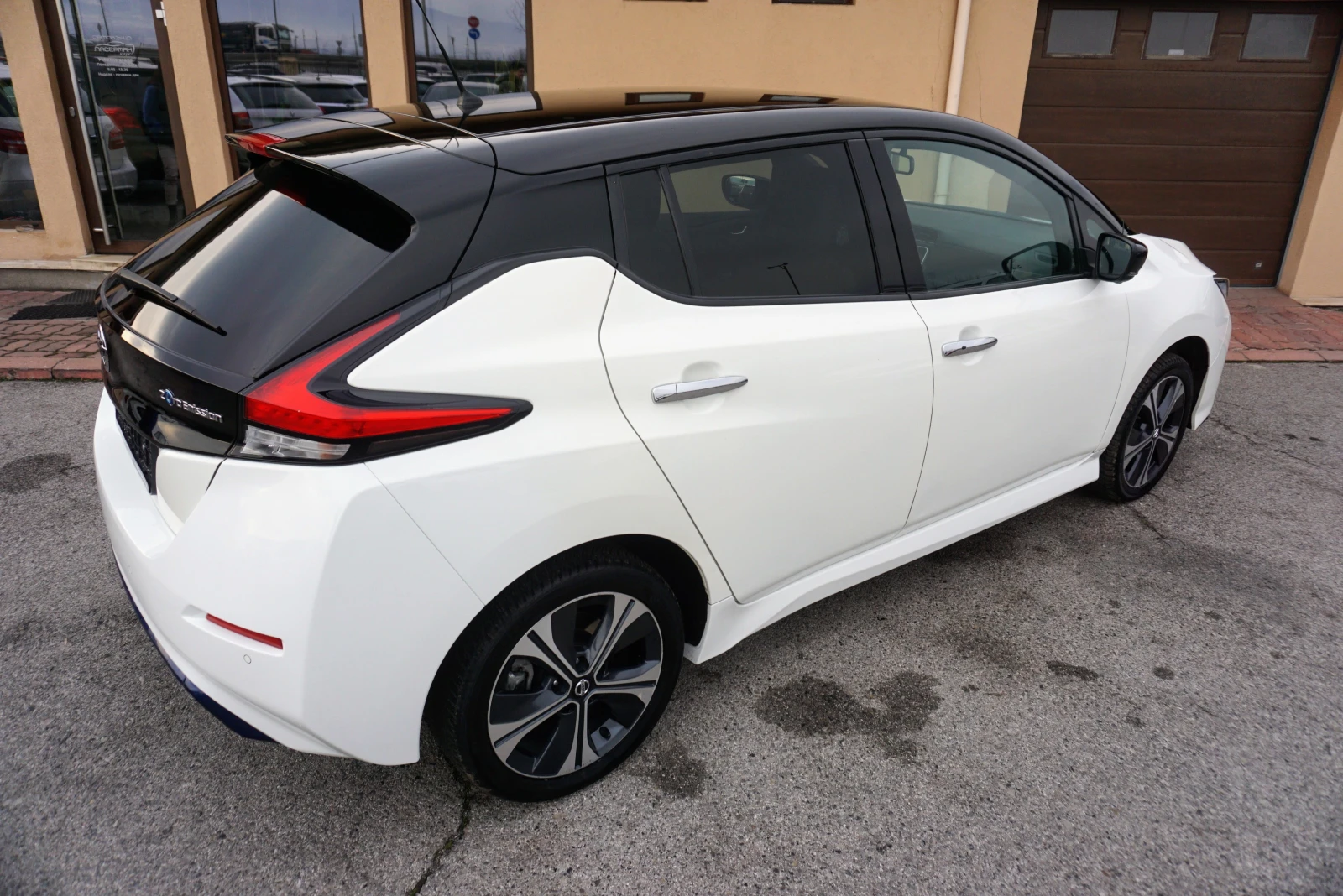 Nissan Leaf  62kW N-CONNECTA - изображение 3