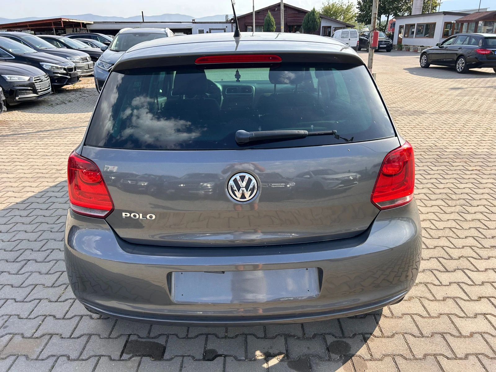 VW Polo 1.2i EURO 5 ЛИЗИНГ - изображение 7