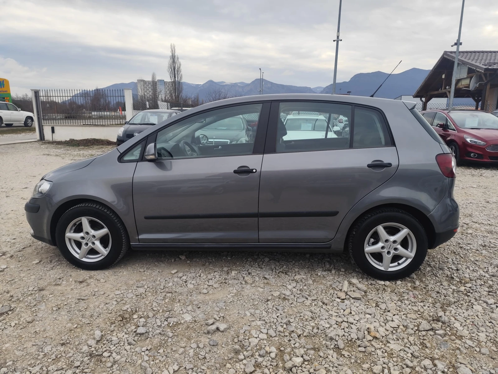 VW Golf Plus 1.9 дизел 90 кс. - изображение 9