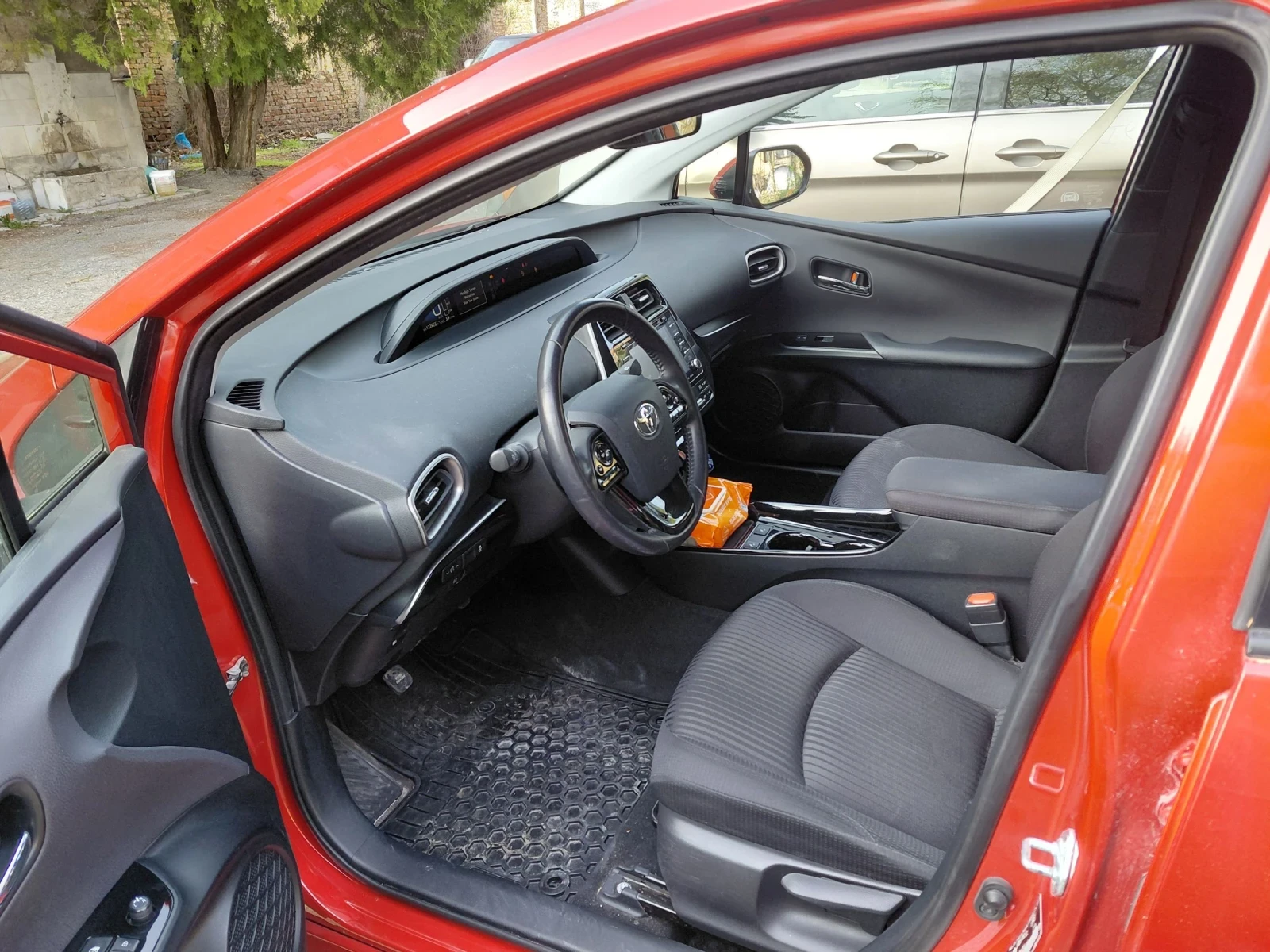 Toyota Prius Toyota Prius 1, 8 Plug hybrid  | Mobile.bg � ����������� 5