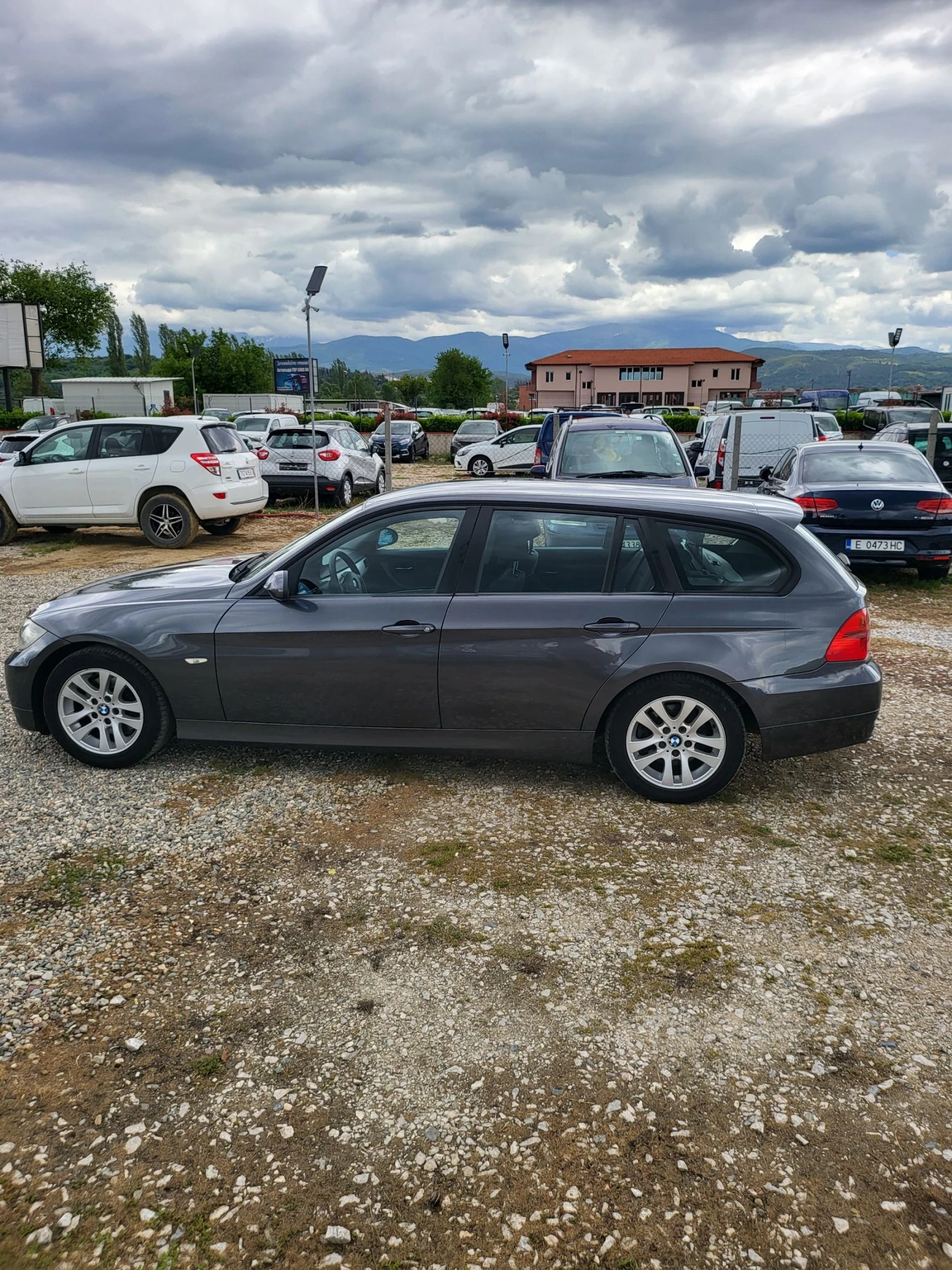 BMW 320  - изображение 8