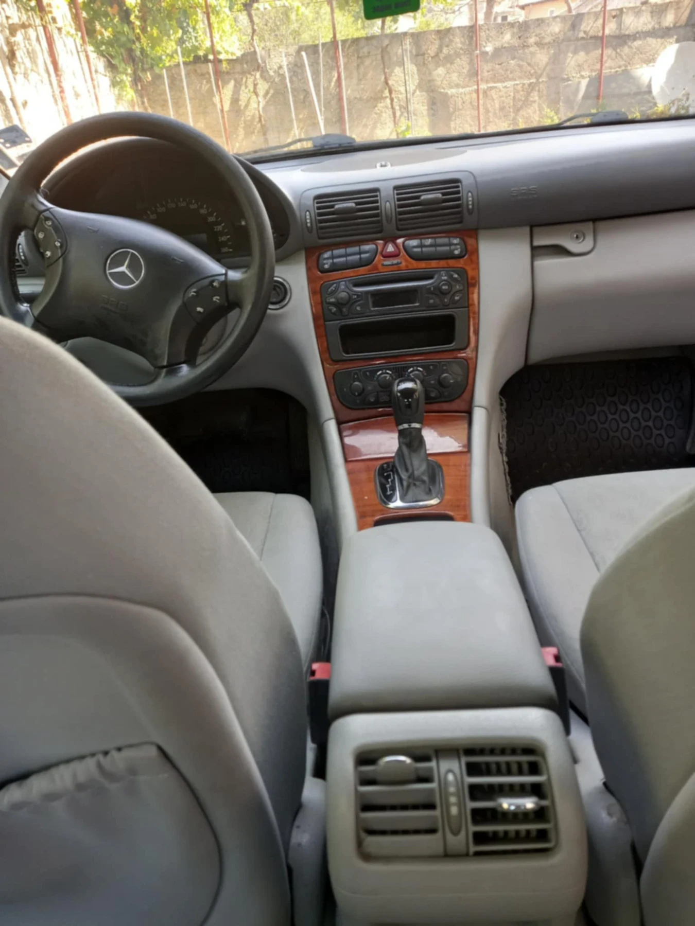 Mercedes-Benz C 220  - изображение 4
