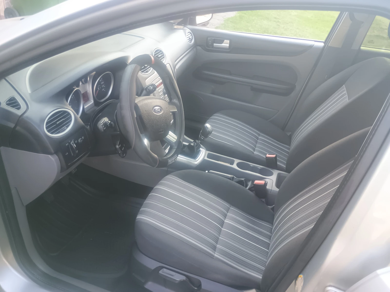 Ford Focus 1.6i feislift - изображение 8