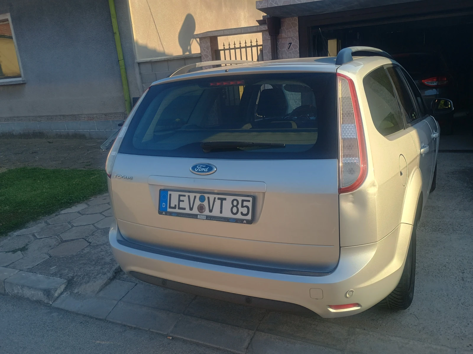 Ford Focus 1.6i feislift - изображение 5