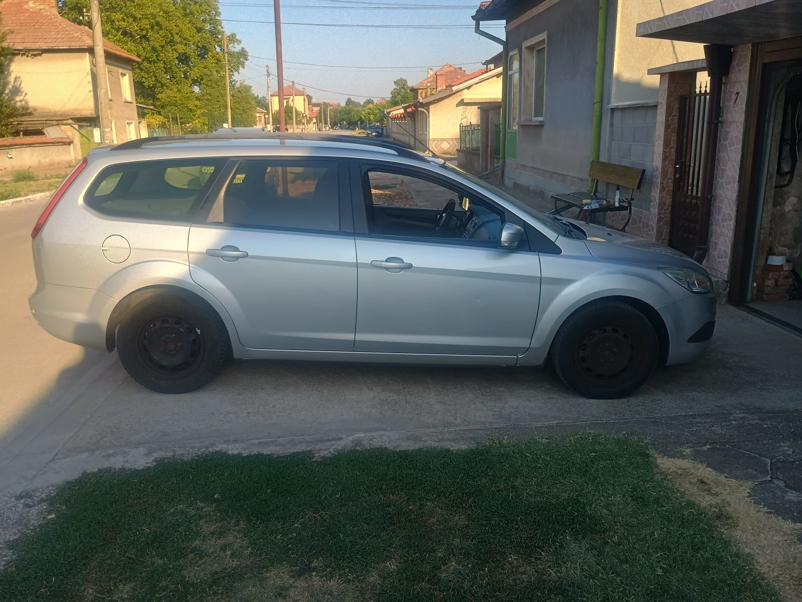 Ford Focus 1.6i feislift - изображение 4