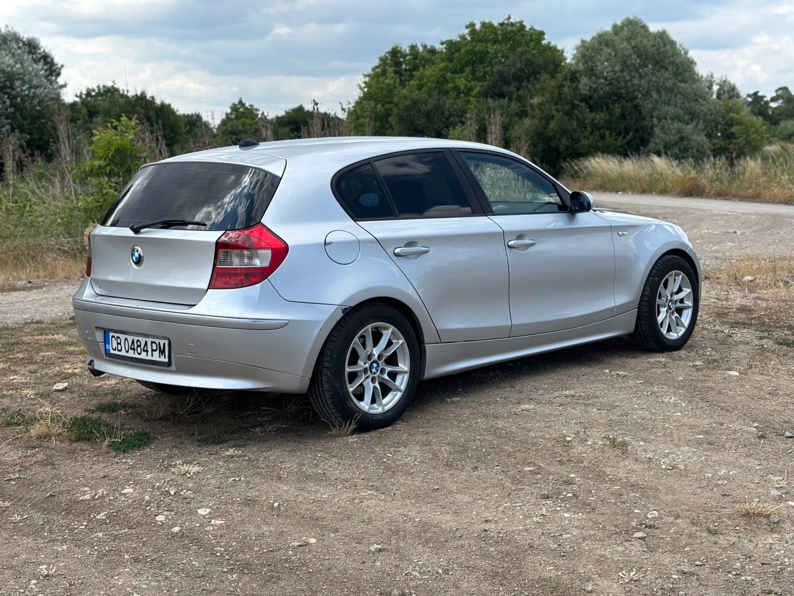 BMW 118 2.0 D - 122 к.с. - изображение 3