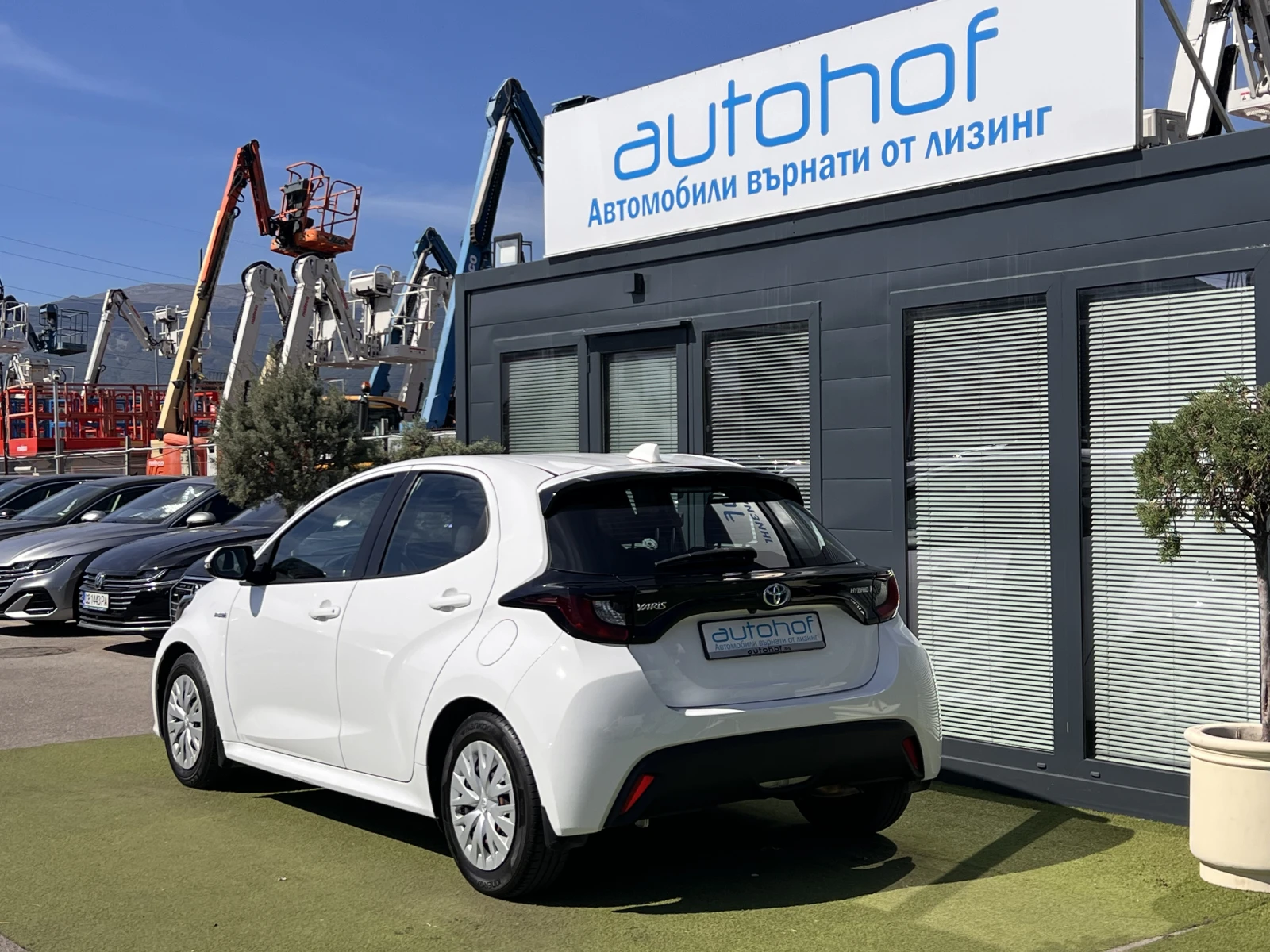 Toyota Yaris FANCY/HYBRID/1.5vvt-i/115K.C./Е-CVT AT/ГАРАНЦИЯ - изображение 3