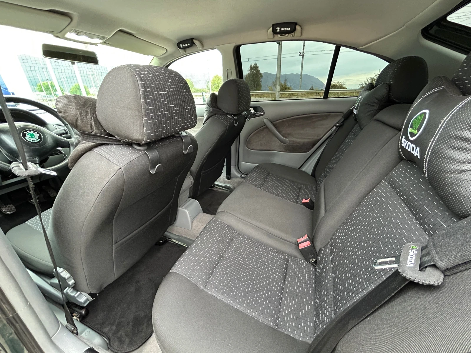 Skoda Octavia 2.0i 116 / | Mobile.bg   11