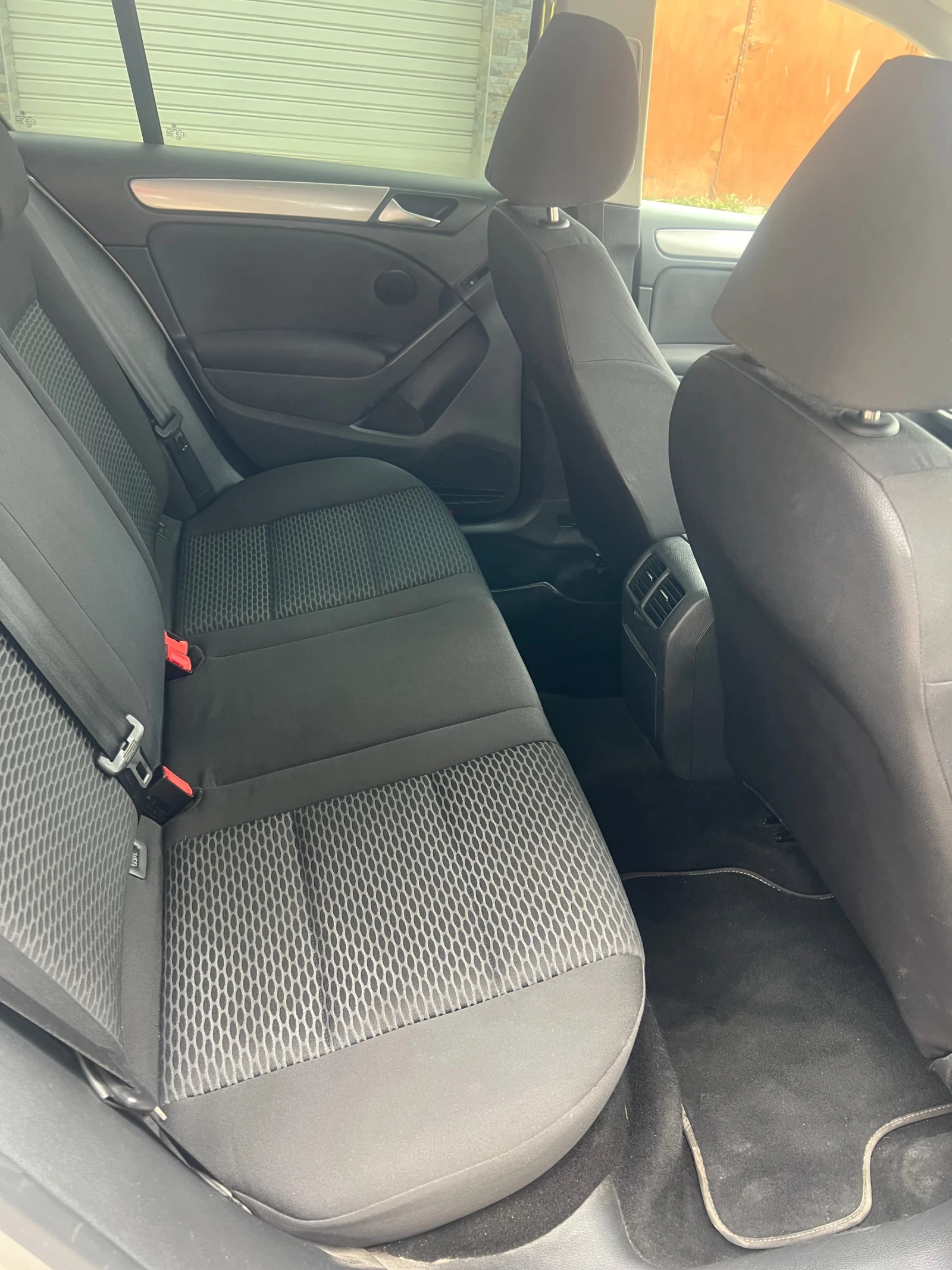 VW Golf | Mobile.bg   13