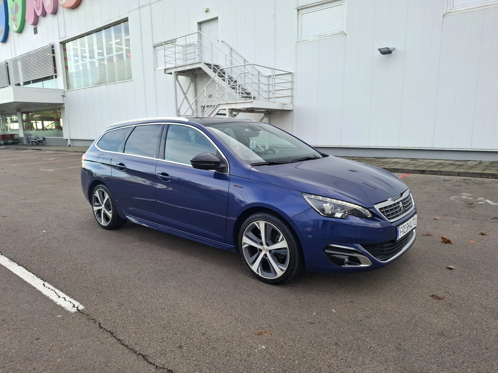 Peugeot 308 2.0HDI GT-line Navi Панорама - изображение 2