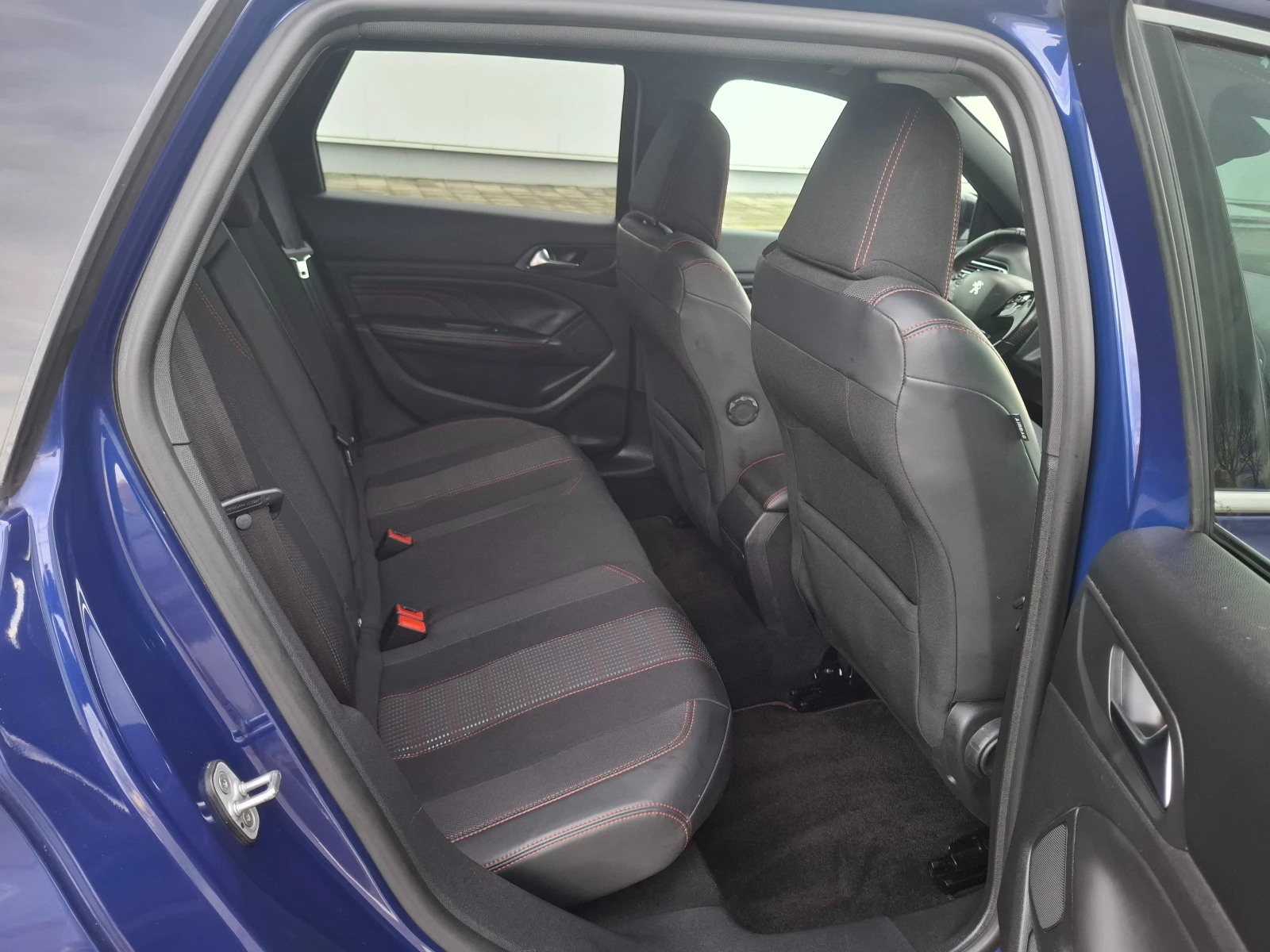 Peugeot 308 2.0HDI GT-line Navi Панорама - изображение 9