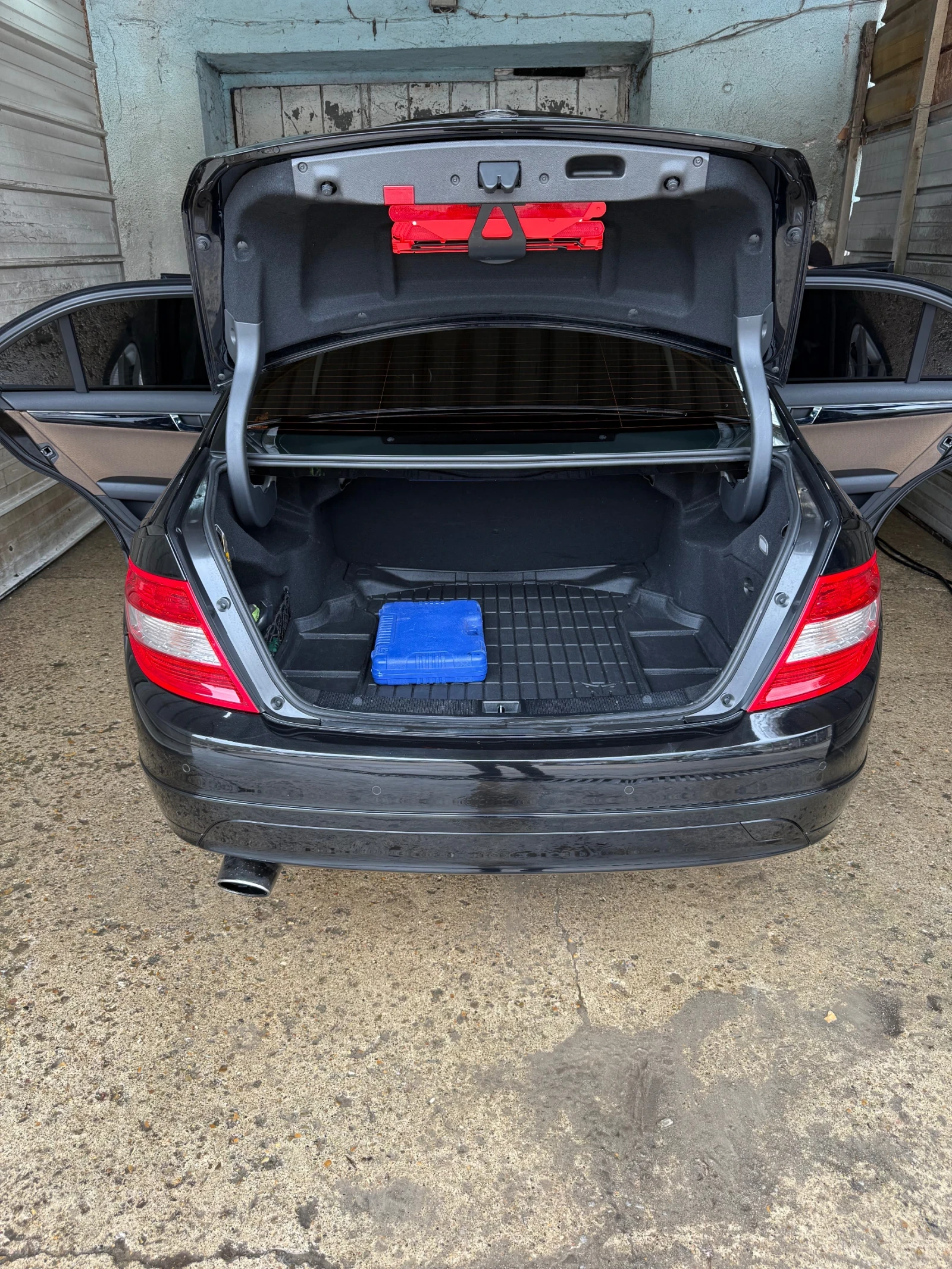 Mercedes-Benz C 220 105000�� | Mobile.bg � ����������� 14