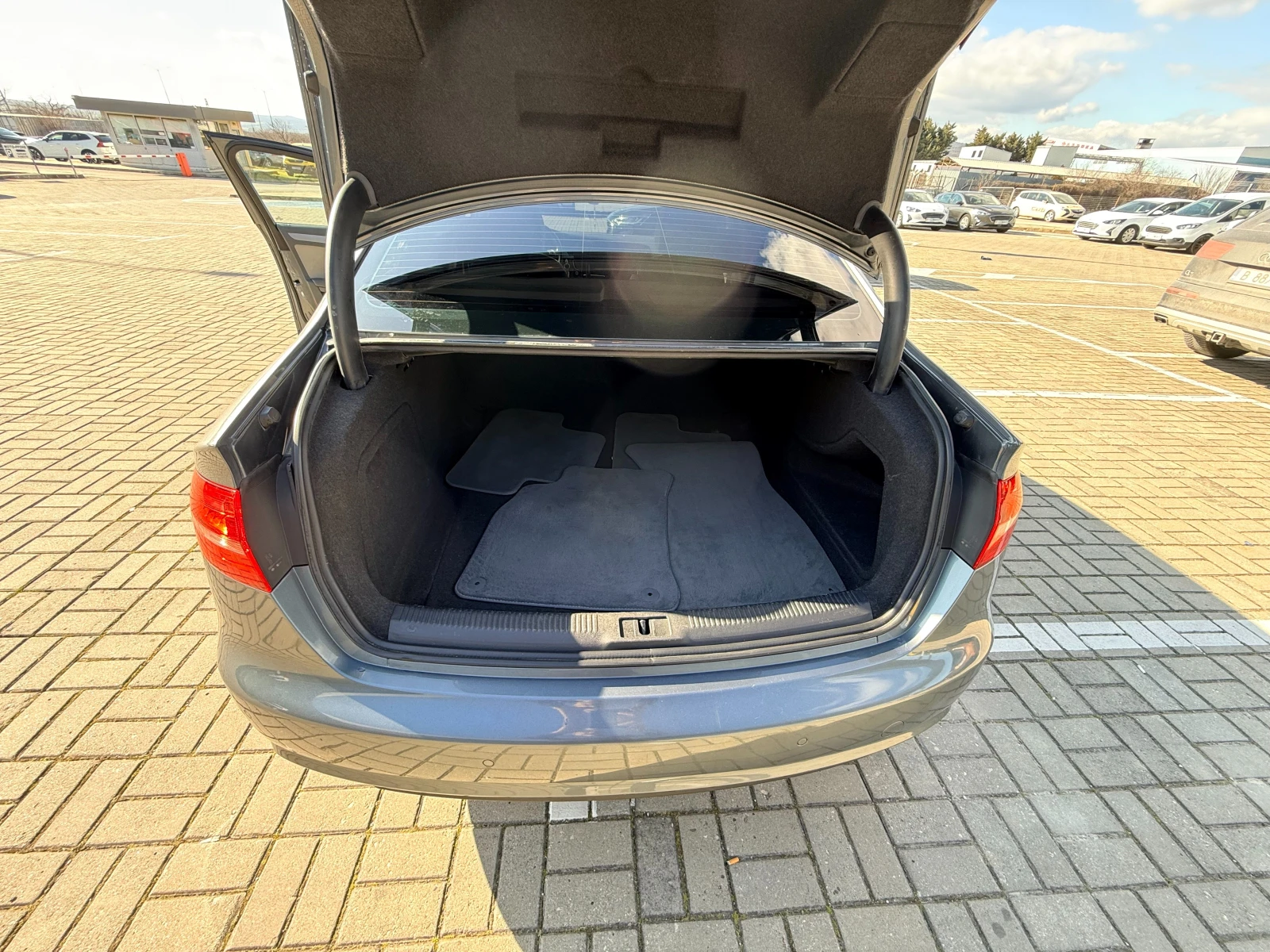 Audi A4, снимка 15 - Автомобили и джипове - 53748915