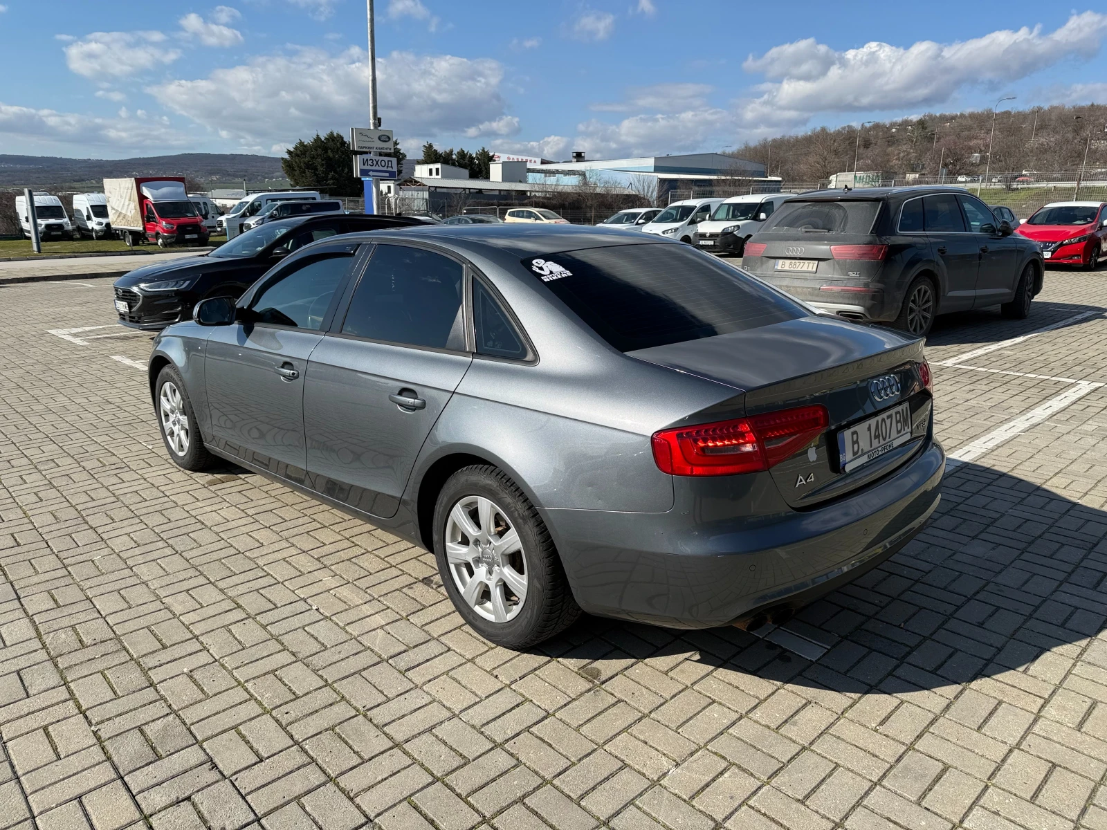 Audi A4, снимка 8 - Автомобили и джипове - 53748915