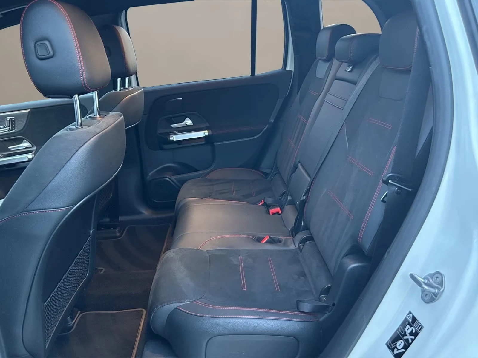 Mercedes-Benz EQB 300/4MATIC/228HP/AMG/NIGHT/360/MEMO/LED/976g, снимка 14 - Автомобили и джипове - 53964484