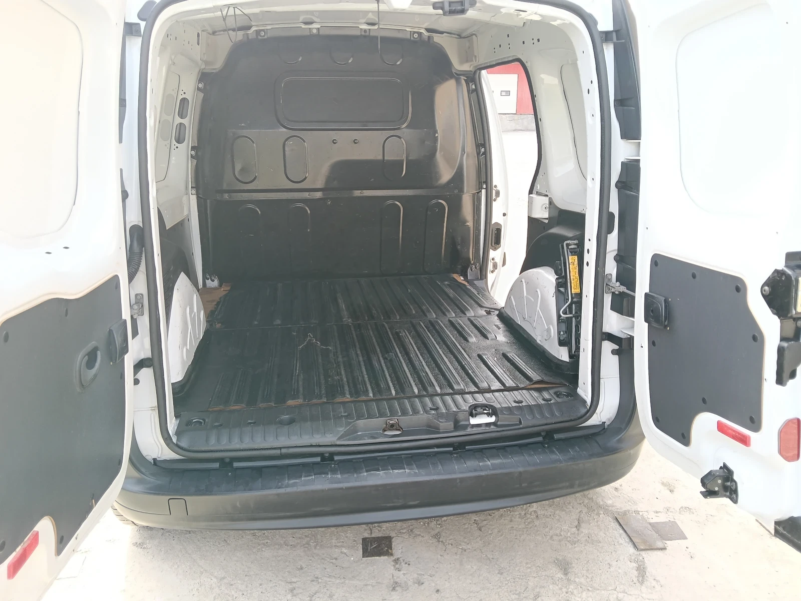 Mercedes-Benz Citan 109 CDI, снимка 4 - Автомобили и джипове - 53983015