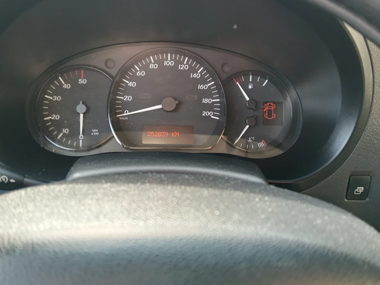 Mercedes-Benz Citan 109 CDI, снимка 8 - Автомобили и джипове - 53983015