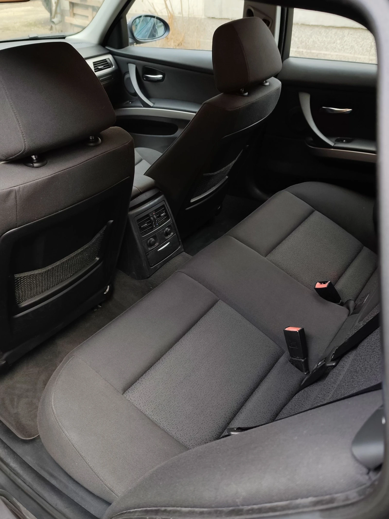 BMW 320, снимка 8 - Автомобили и джипове - 54347552