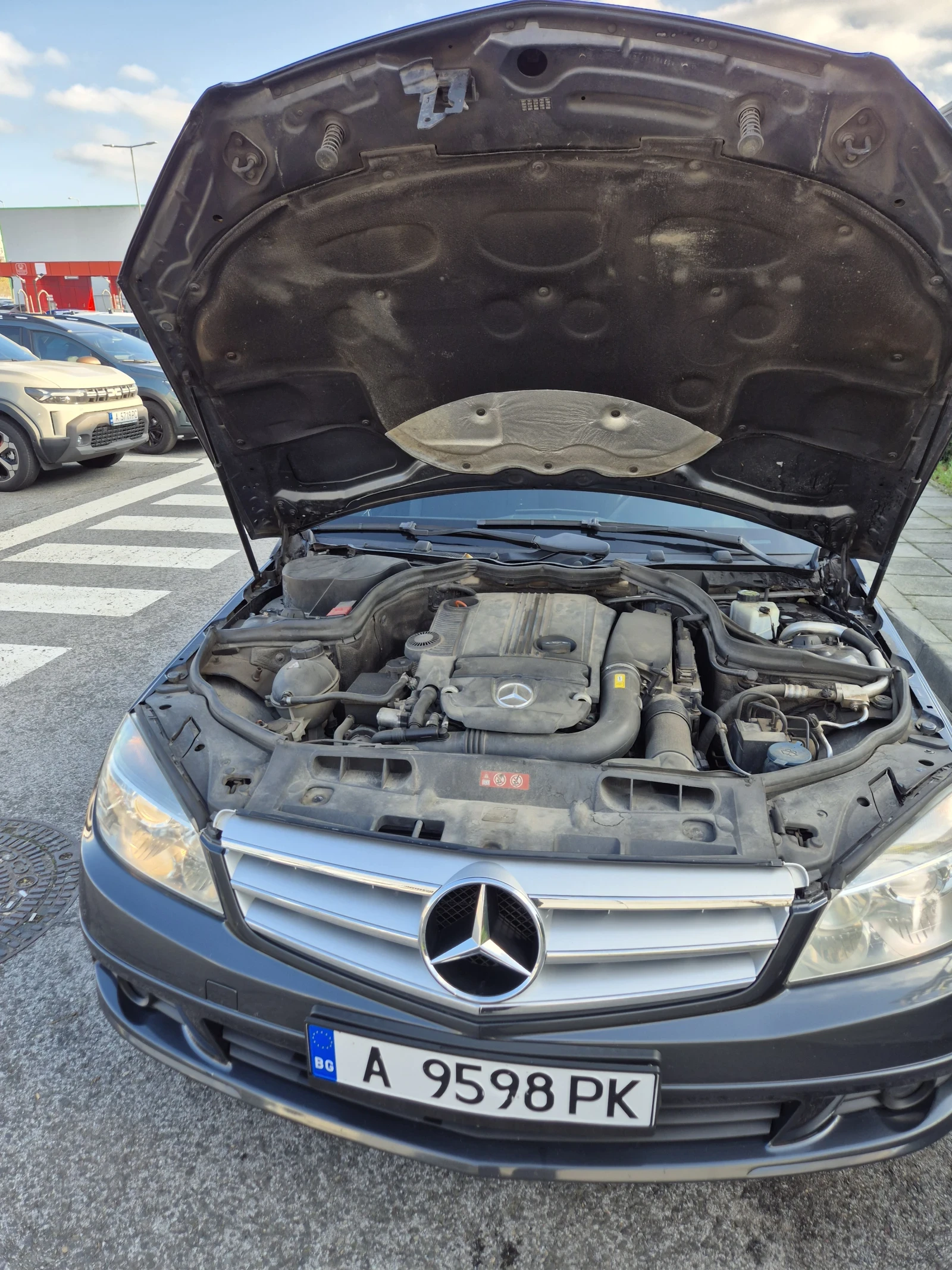 Mercedes-Benz C 180, снимка 8 - Автомобили и джипове - 54553832