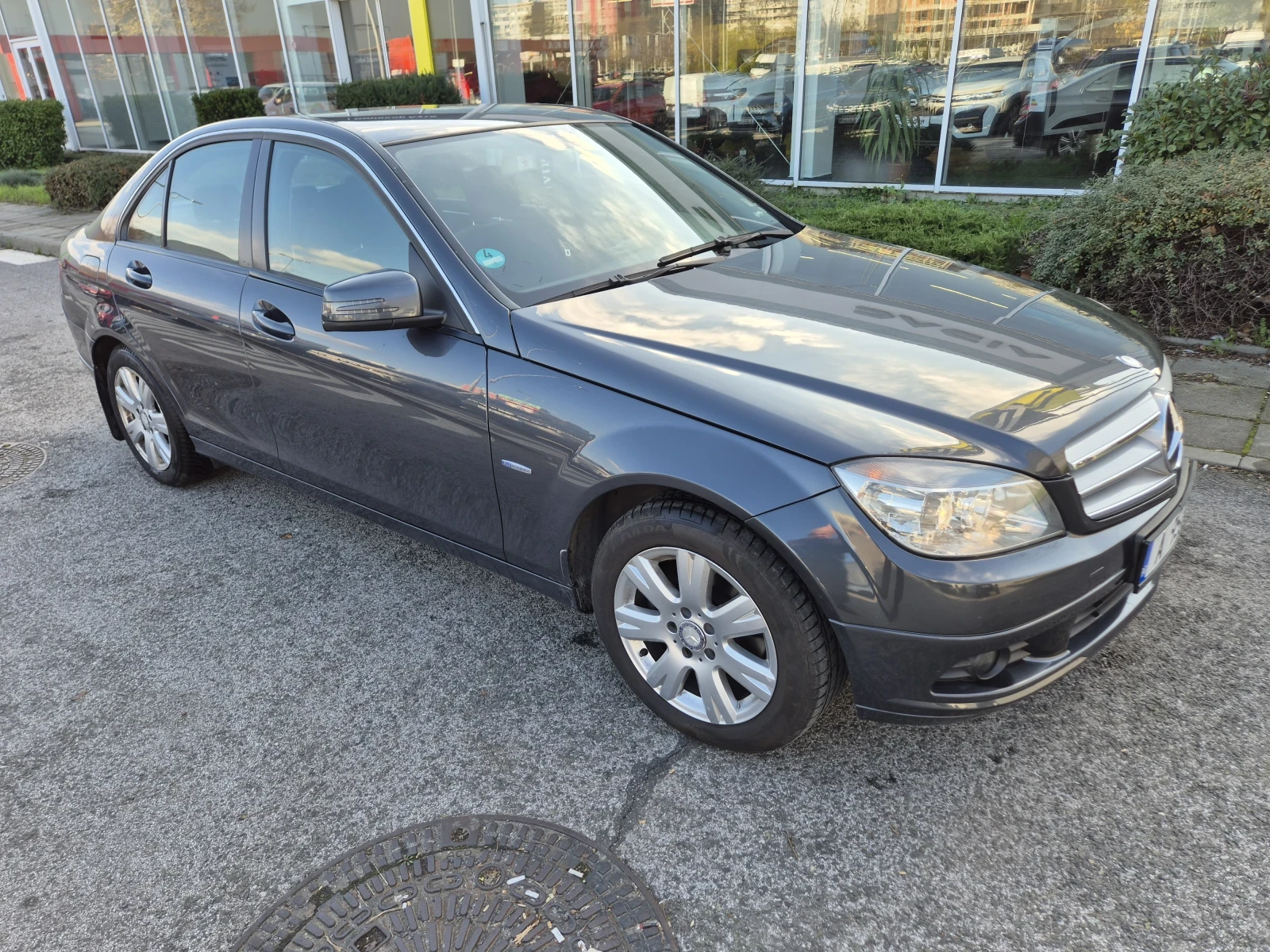 Mercedes-Benz C 180, снимка 3 - Автомобили и джипове - 54553832