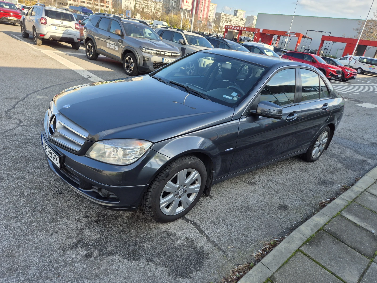 Mercedes-Benz C 180, снимка 2 - Автомобили и джипове - 54553832