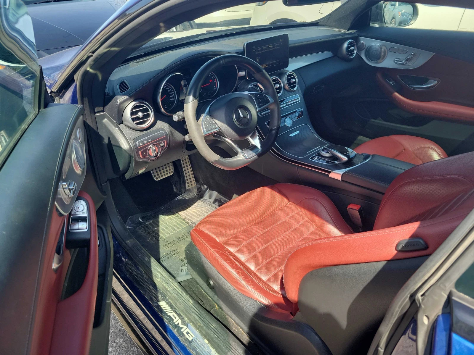 Mercedes-Benz C 43 AMG 4MATIC * ПОДГРЕВ * ПАНОРАМА * BURMESTER * CARFAX, снимка 6 - Автомобили и джипове - 54730596