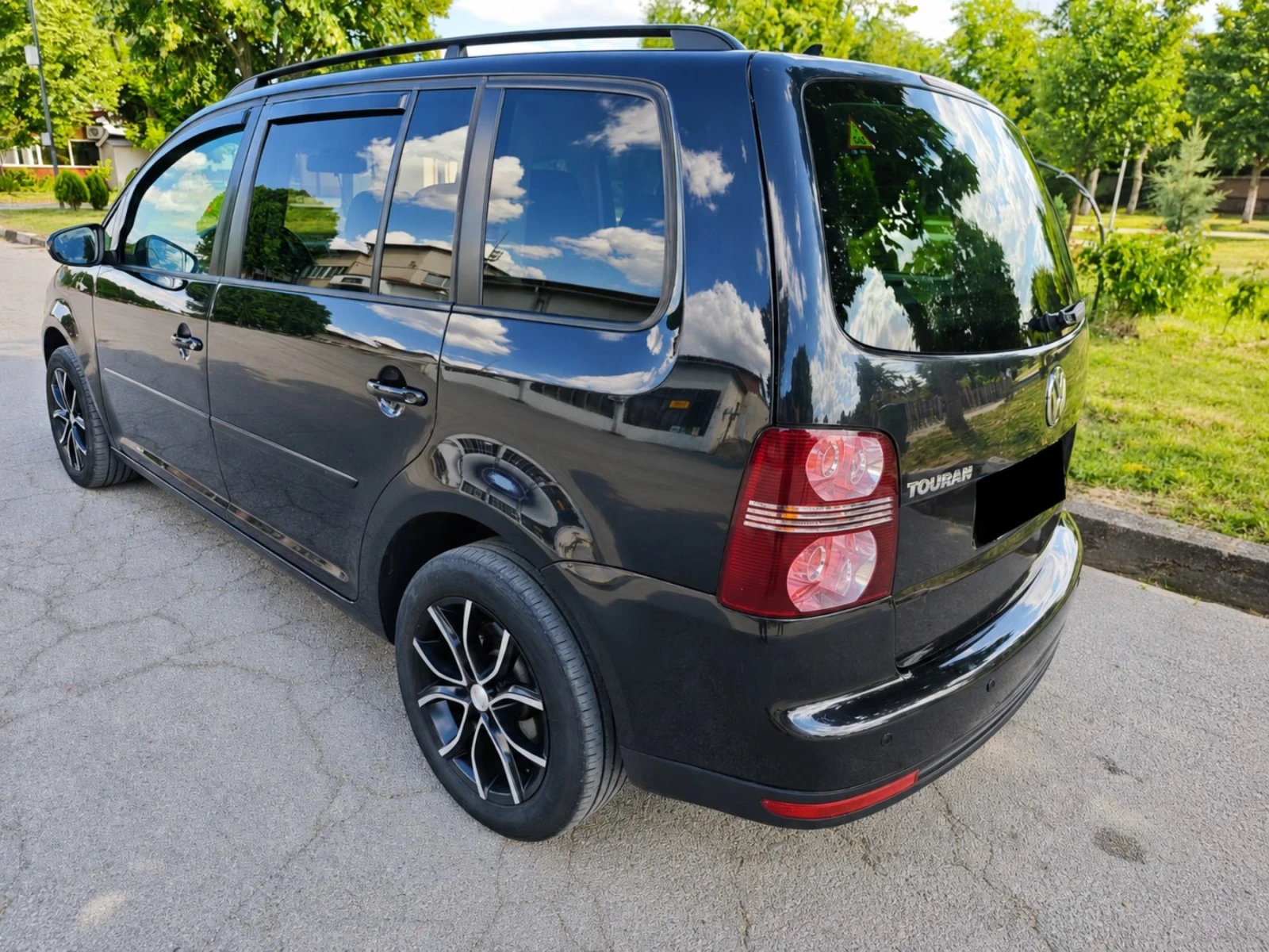 VW Touran 1.4 tsi ecofuel, снимка 2 - Автомобили и джипове - 54972312