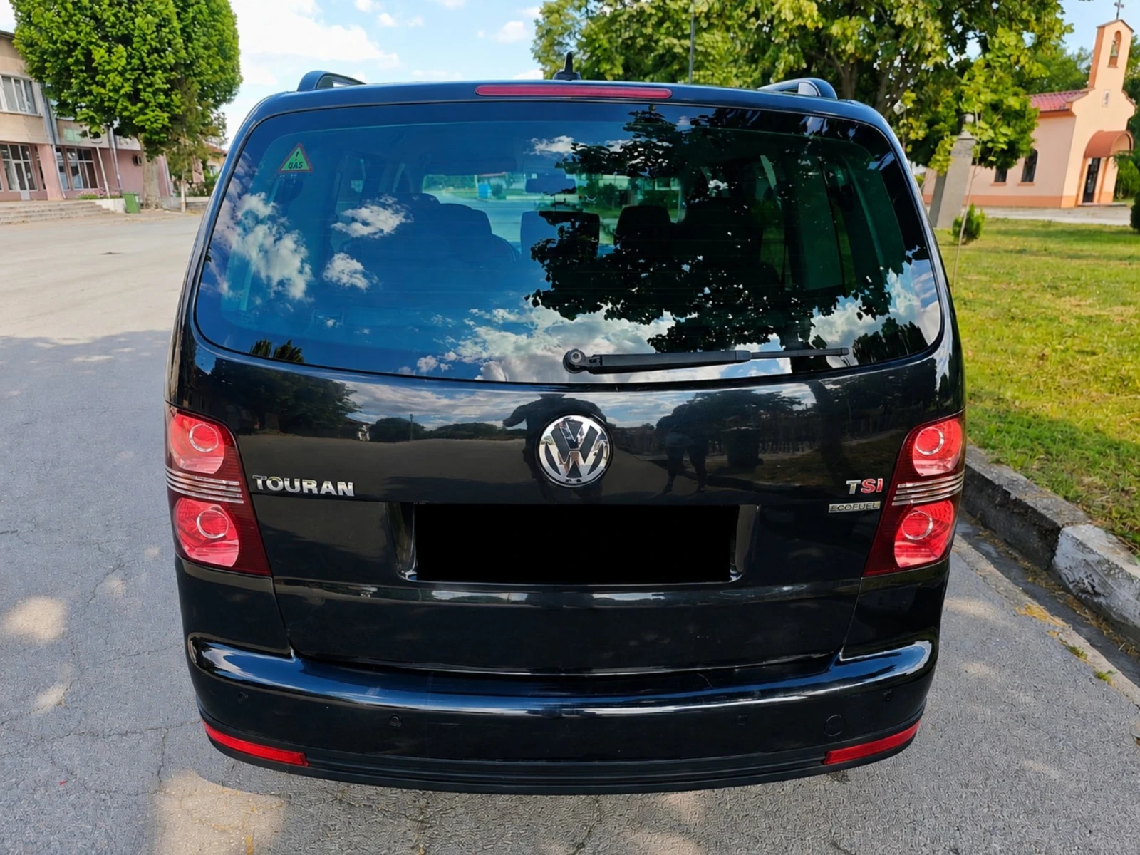 VW Touran 1.4 tsi ecofuel, снимка 5 - Автомобили и джипове - 54972312