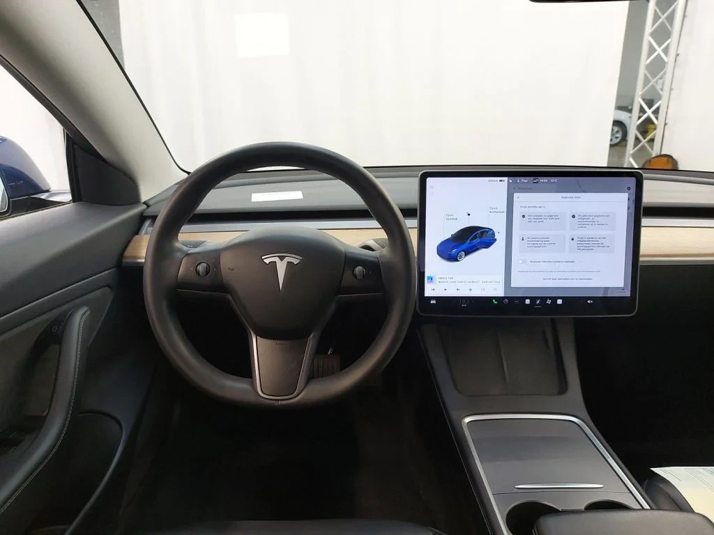 Tesla Model 3 Long-Range Dual Motor Panorama LED Navi 89% SoH, снимка 9 - Автомобили и джипове - 56220014