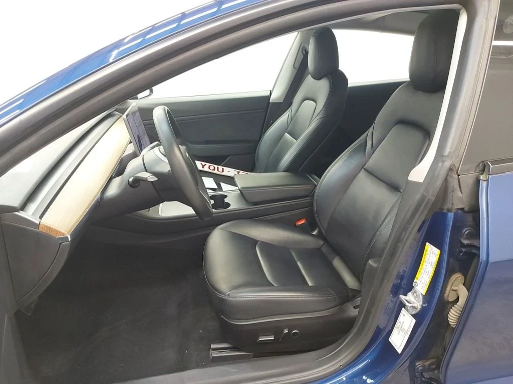Tesla Model 3 Long-Range Dual Motor Panorama LED Navi 89% SoH, снимка 7 - Автомобили и джипове - 56220014