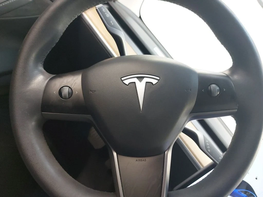 Tesla Model 3 Long-Range Dual Motor Panorama LED Navi 89% SoH, снимка 10 - Автомобили и джипове - 56220014