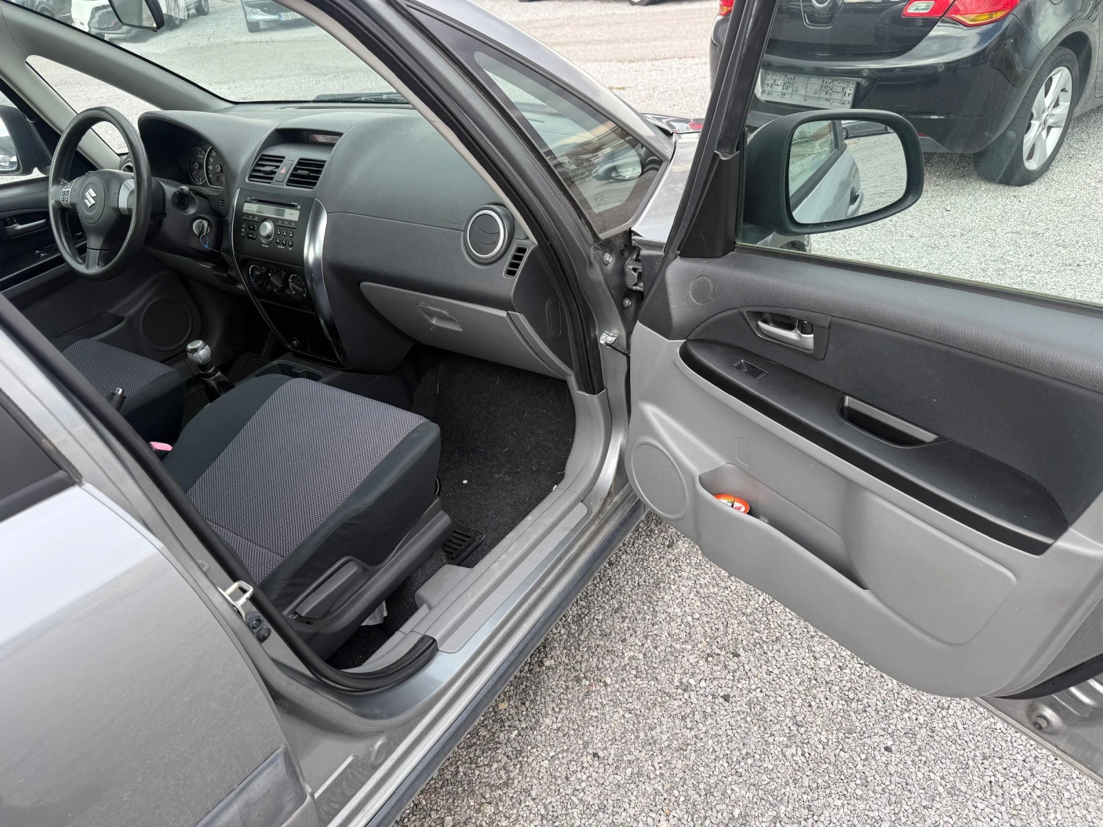 Suzuki SX4, снимка 13 - Автомобили и джипове - 56505113