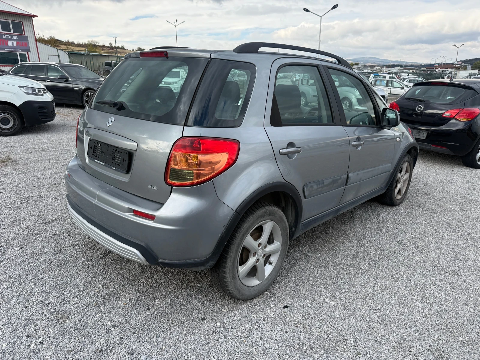 Suzuki SX4, снимка 5 - Автомобили и джипове - 56505113
