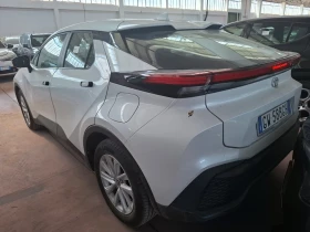 Toyota C-HR 1.8 Active - Hybrid, снимка 4