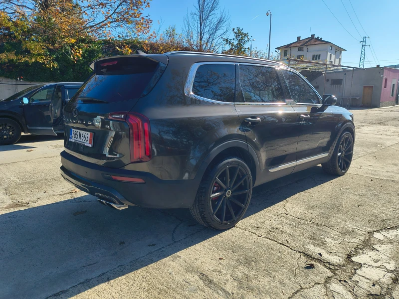 Kia Telluride EX, снимка 3 - Автомобили и джипове - 52431237