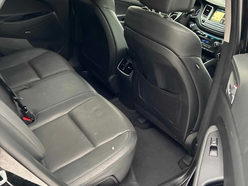Hyundai Tucson * Limited * CARFAX * БЕЗ ПЪРВОНАЧАЛНА ВНОСКА, снимка 11 - Автомобили и джипове - 52867939