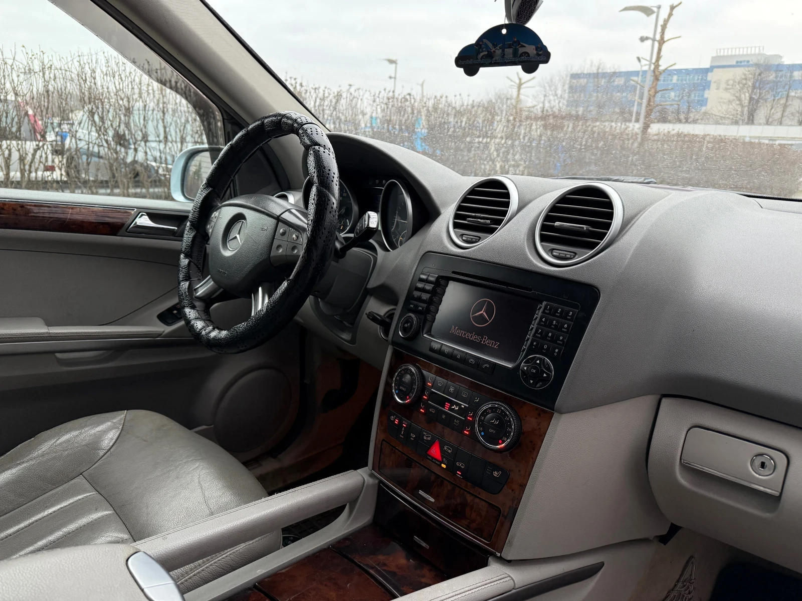 Mercedes-Benz ML 320 AMG* 7G* НА* ПРУЖИНИ*  - изображение 9