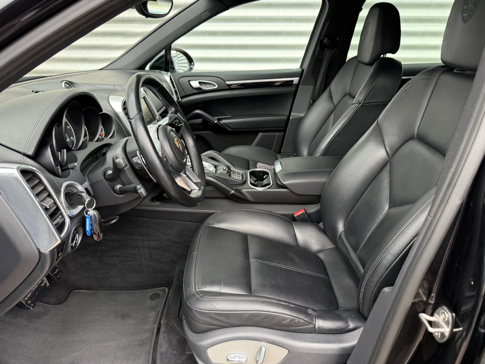 Porsche Cayenne Facelift+ Led+ 3.0TDI V6+ 4x4+ Подгрев, снимка 9 - Автомобили и джипове - 53884911